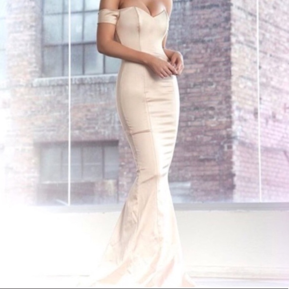 SOLD ON MERCARI Portia & Scarlett GOWN